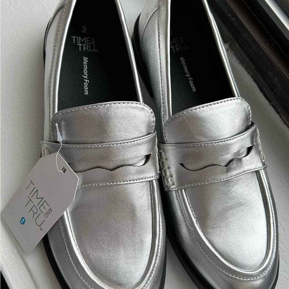 NWT Time and Tru Women’s Silver Loafers